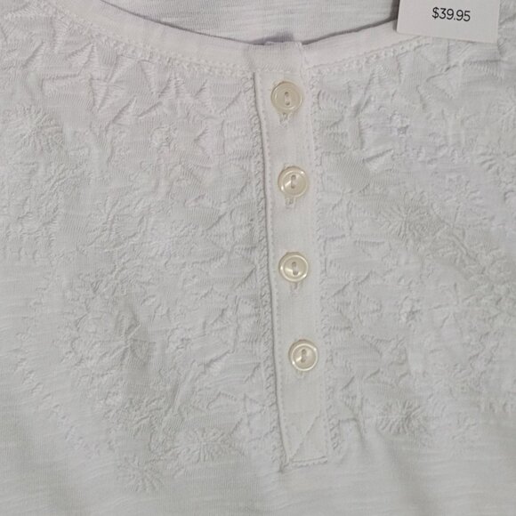 Chico's Off White Cotton Tank w/Embroidery & Button Detail Medium NWT - Picture 3 of 8